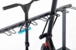 Bügelparker Mottez M509S, 1-seitig, Für Bis Zu 9 Tretroller, B 1190 X T 200 X H 590 Mm, Stahl Pulverbeschichtet, Anthrazit -Lager und Betriebslager buegelparker mottez m509s 1 seitig fuer bis zu 9 tretroller b 1190 x t 200 x h 590 mm stahl pulverbeschichtet anthrazit img SI 194987 C