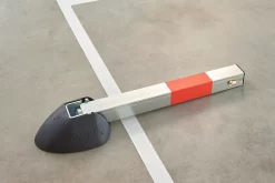 Mottez Parkplatzabsperrung, Mit Sockel, Europ. Zylinderschloss, H 600 X B 50 Mm, Verzink. Stahlrohr -Lager und Betriebslager mottez parkplatzabsperrung mit sockel europ zylinderschloss h 600 x b 50 mm verzink stahlrohr img SI 125700 F